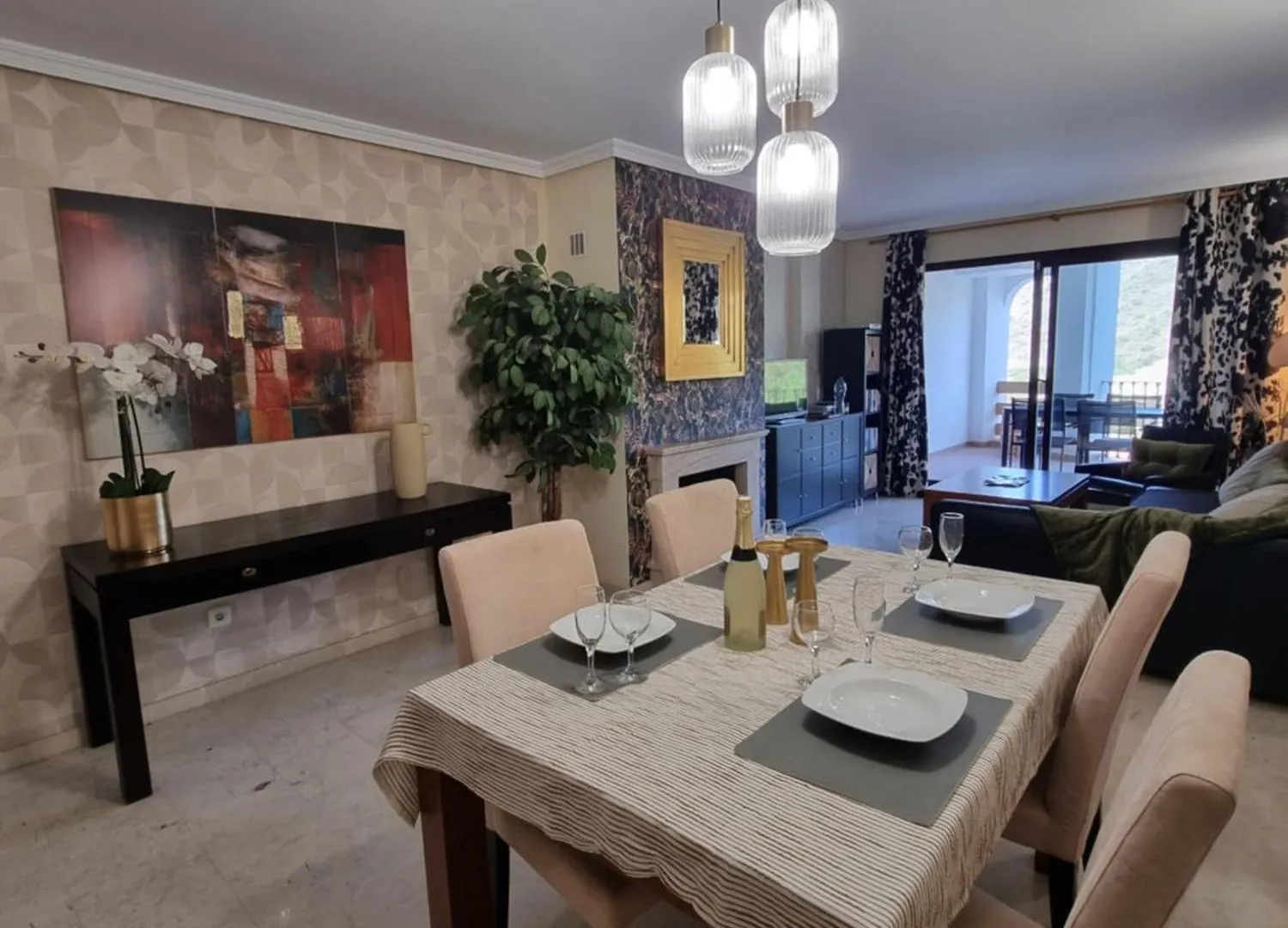 Luxurious Holiday Home In 贝纳阿维斯 0*,