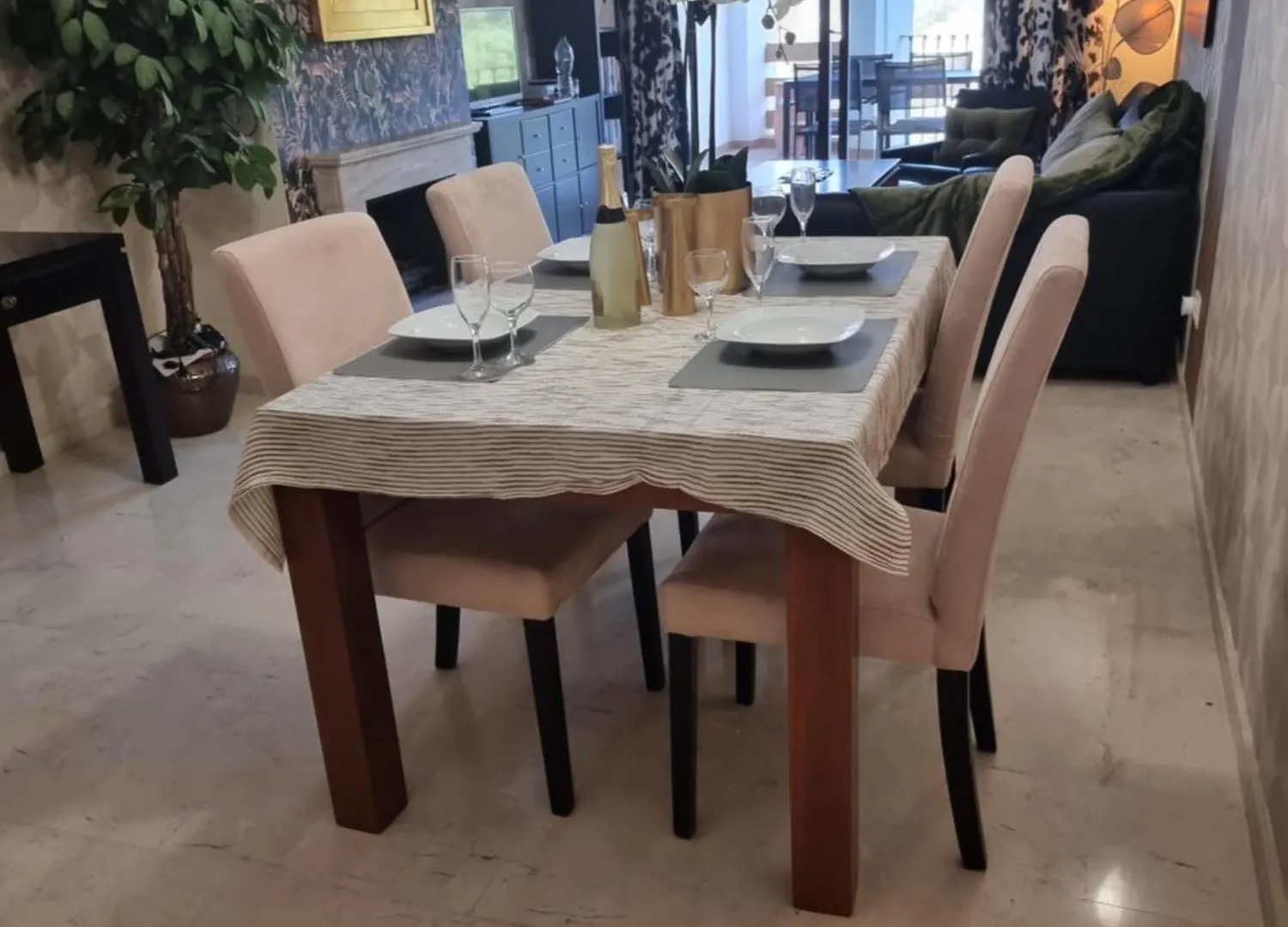 Luxurious Holiday Home In 贝纳阿维斯 0*,  西班牙