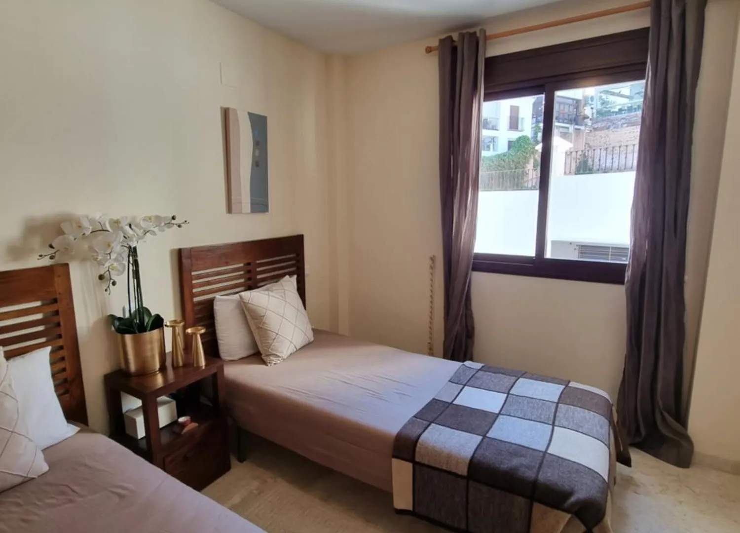 Luxurious Holiday Home In 贝纳阿维斯 公寓